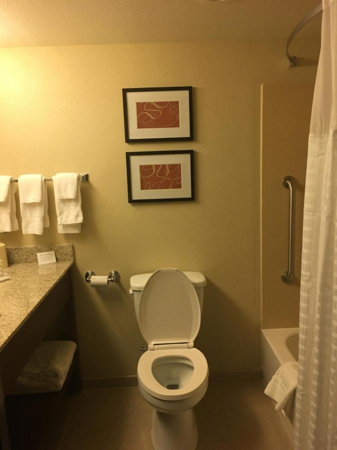 Comfort Suites Near Potomac Mills Woodbridge Eksteriør billede