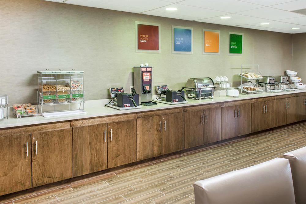 Comfort Suites Near Potomac Mills Woodbridge Eksteriør billede