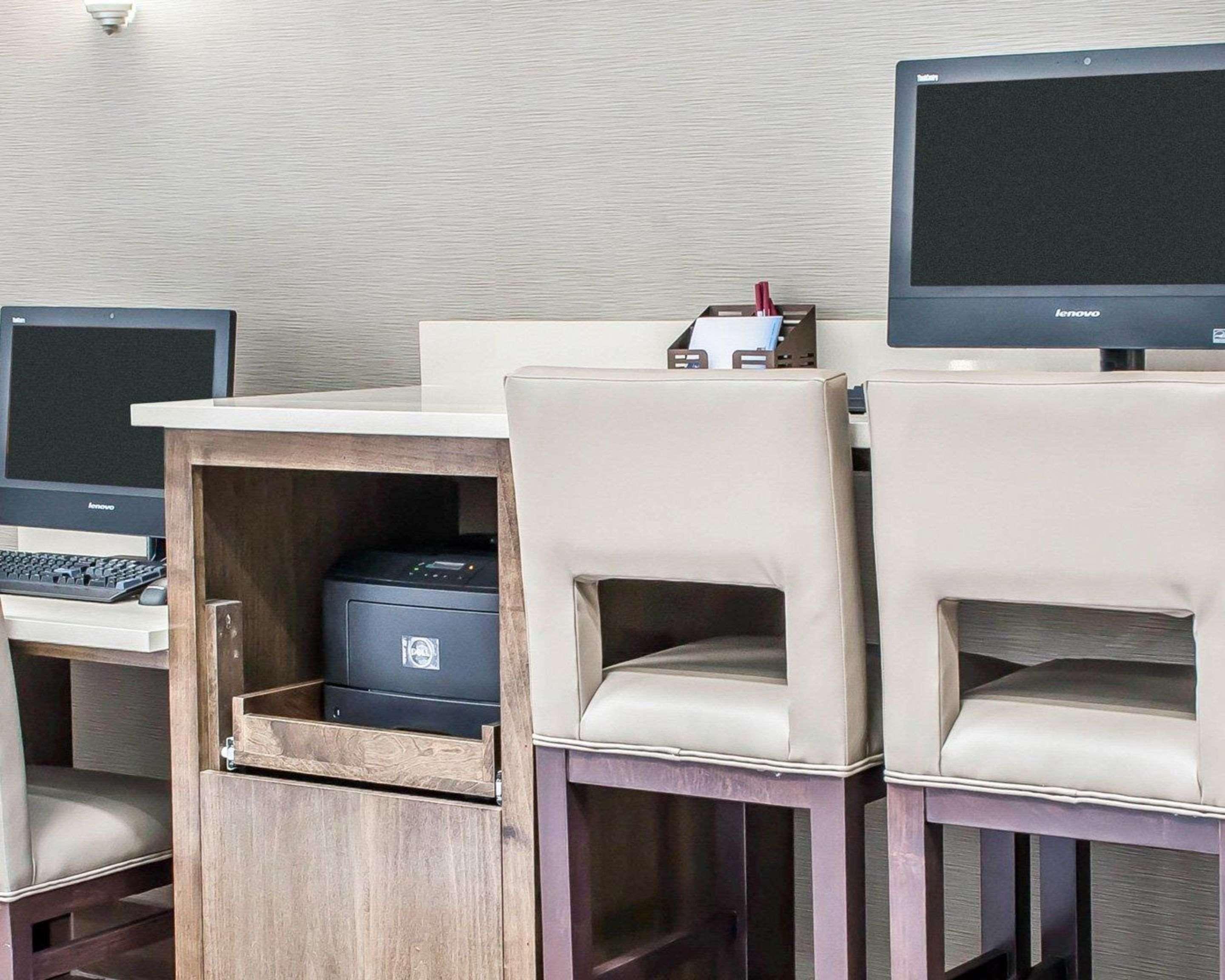 Comfort Suites Near Potomac Mills Woodbridge Eksteriør billede
