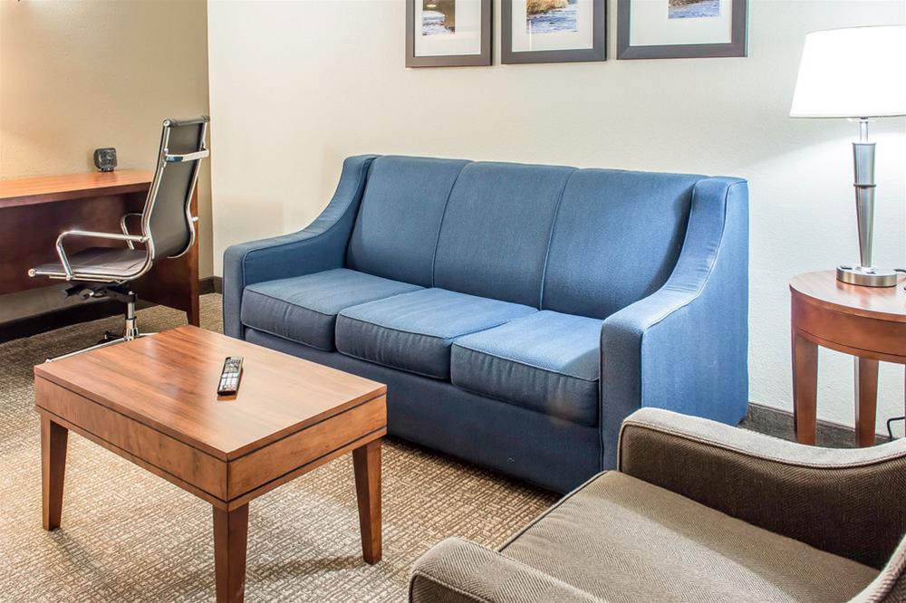 Comfort Suites Near Potomac Mills Woodbridge Eksteriør billede