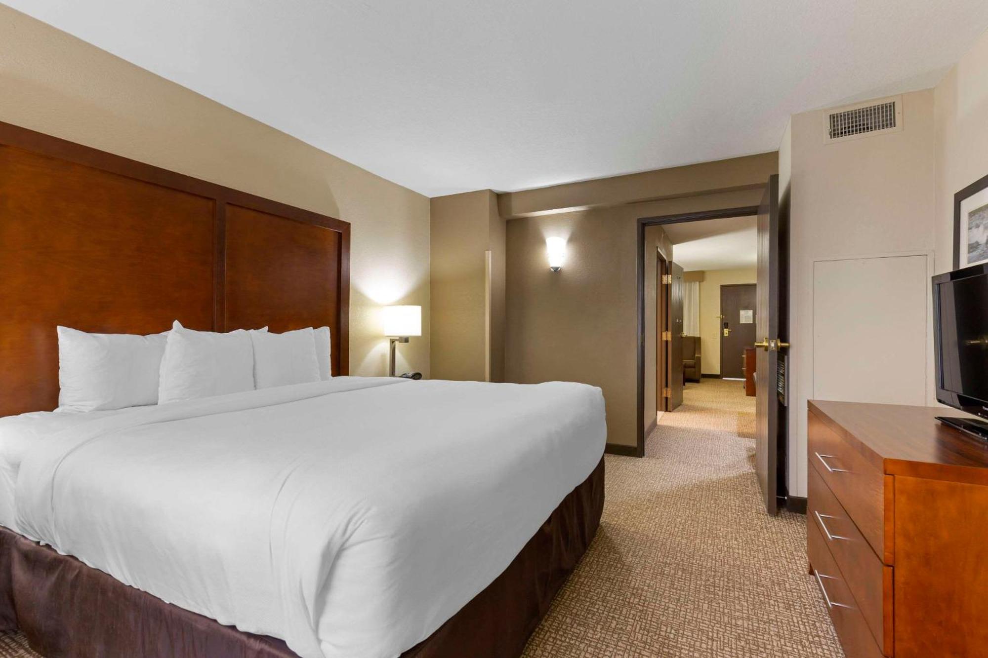 Comfort Suites Near Potomac Mills Woodbridge Eksteriør billede
