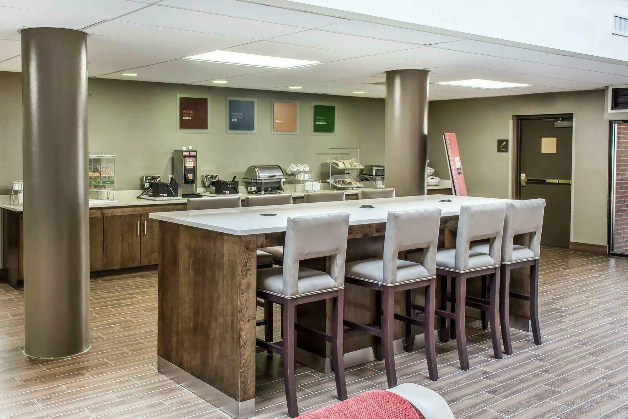 Comfort Suites Near Potomac Mills Woodbridge Eksteriør billede