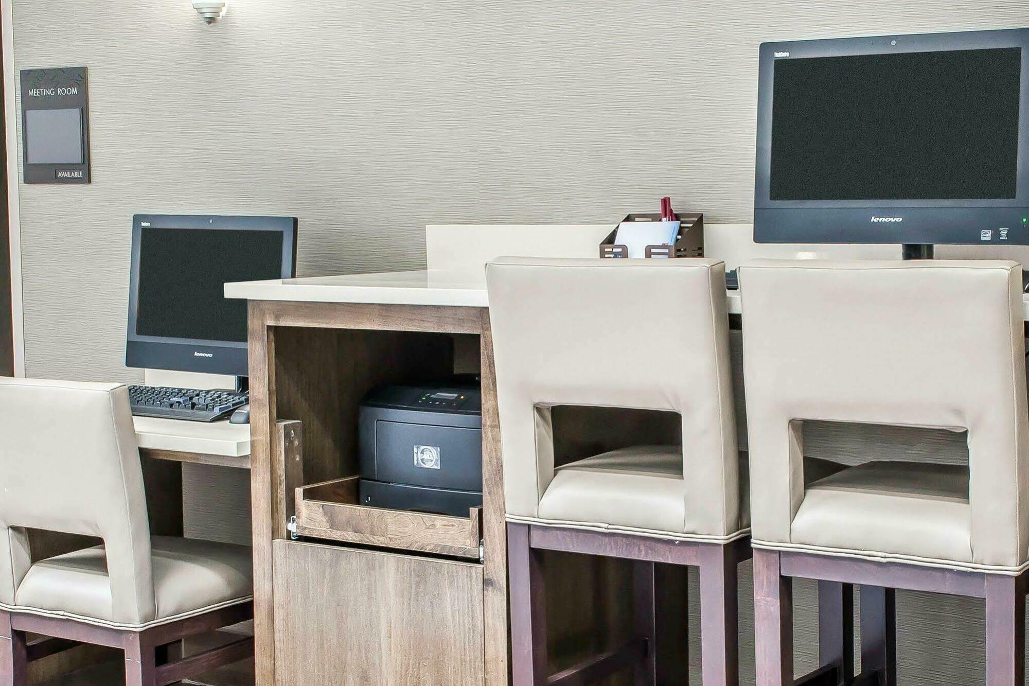 Comfort Suites Near Potomac Mills Woodbridge Eksteriør billede